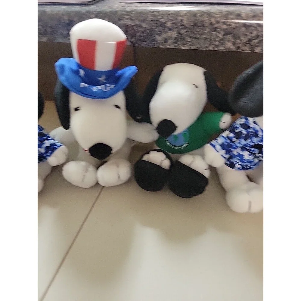 2011 Snoopy‎ Plush Toy Lot Metlife Dressed up Baseball July 4th Camo etc..